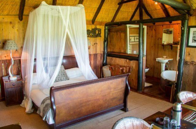 Ivory Lodge Hwange National Park Exterior photo