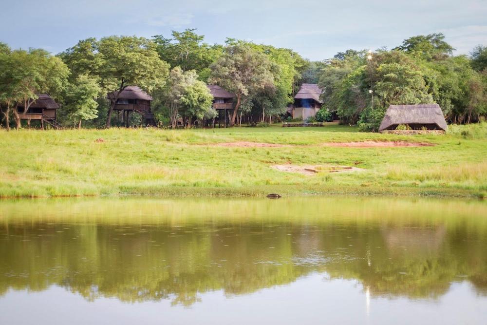 Ivory Lodge Hwange National Park Exterior photo