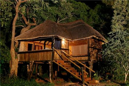 Ivory Lodge Hwange National Park Exterior photo